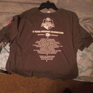tee shirt